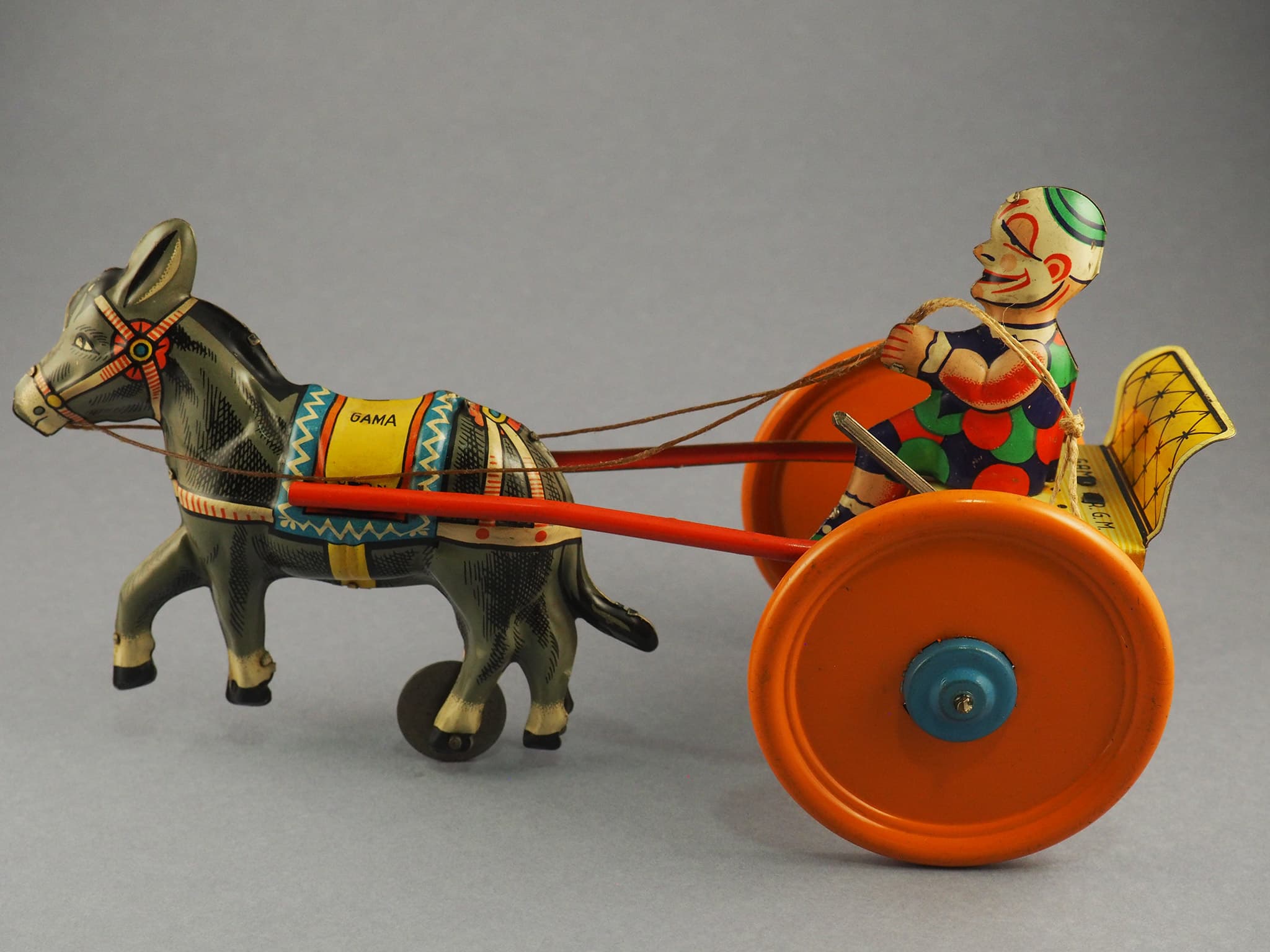 Clown chariot with donkey