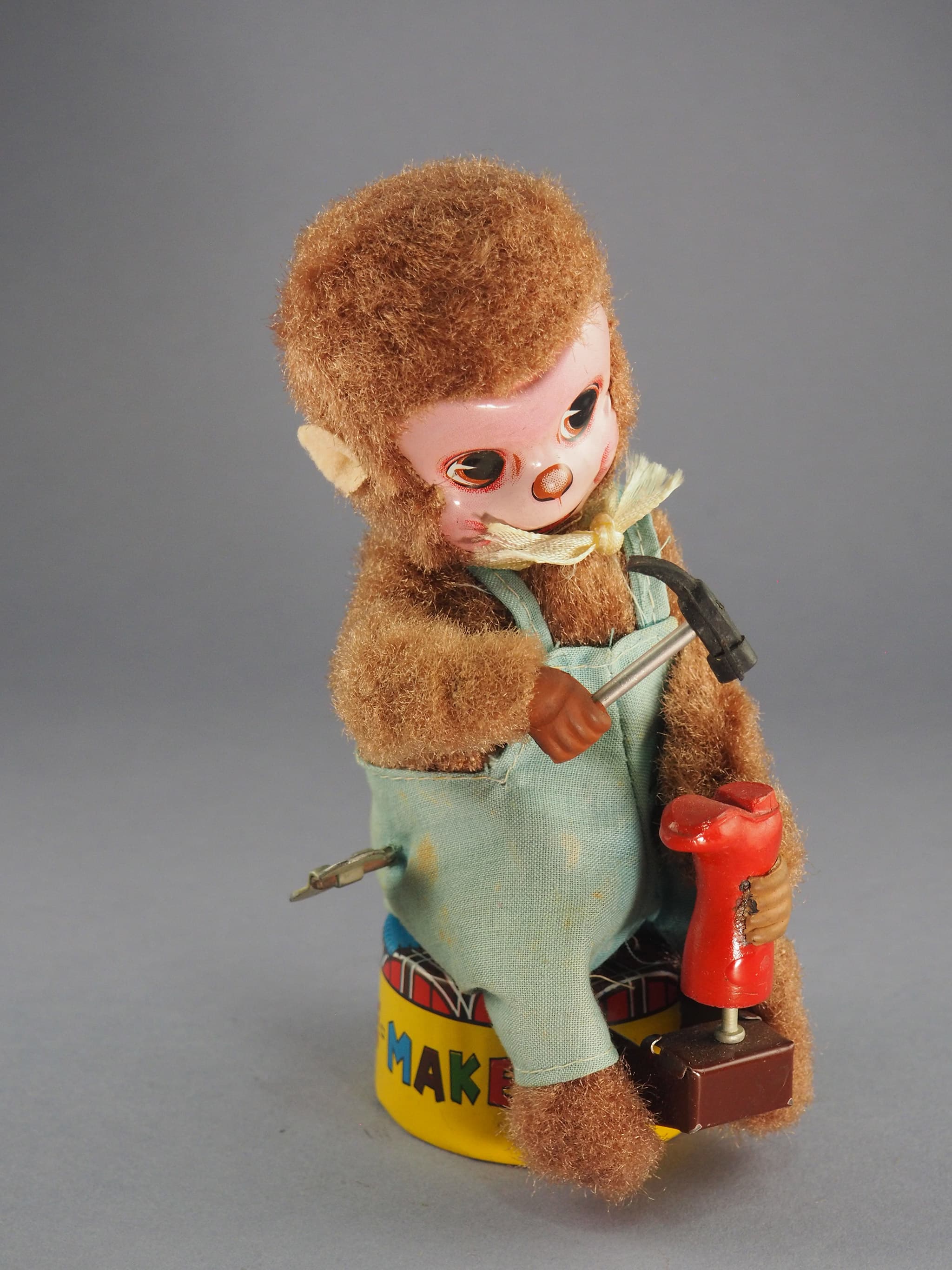 Little Monkey Shoemaker