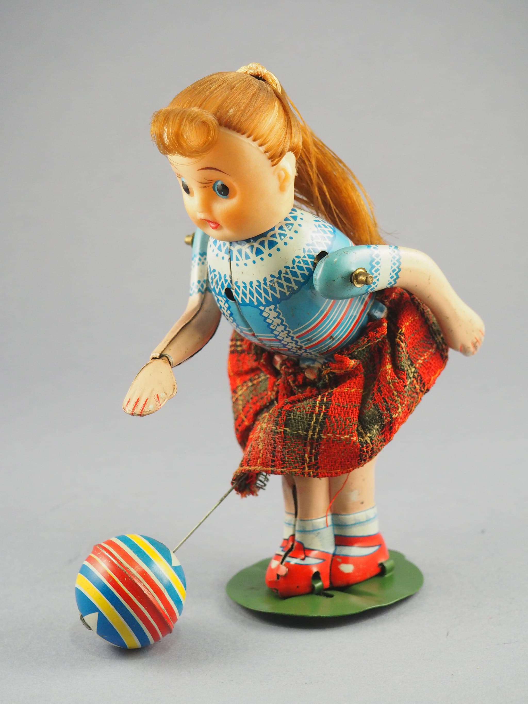 Suzy Bouncing Ball