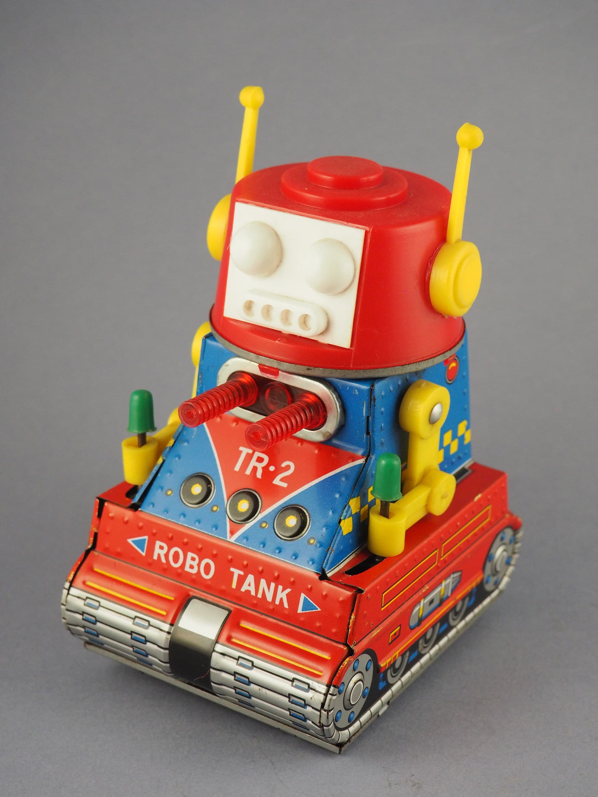 Mini-Robot Tank