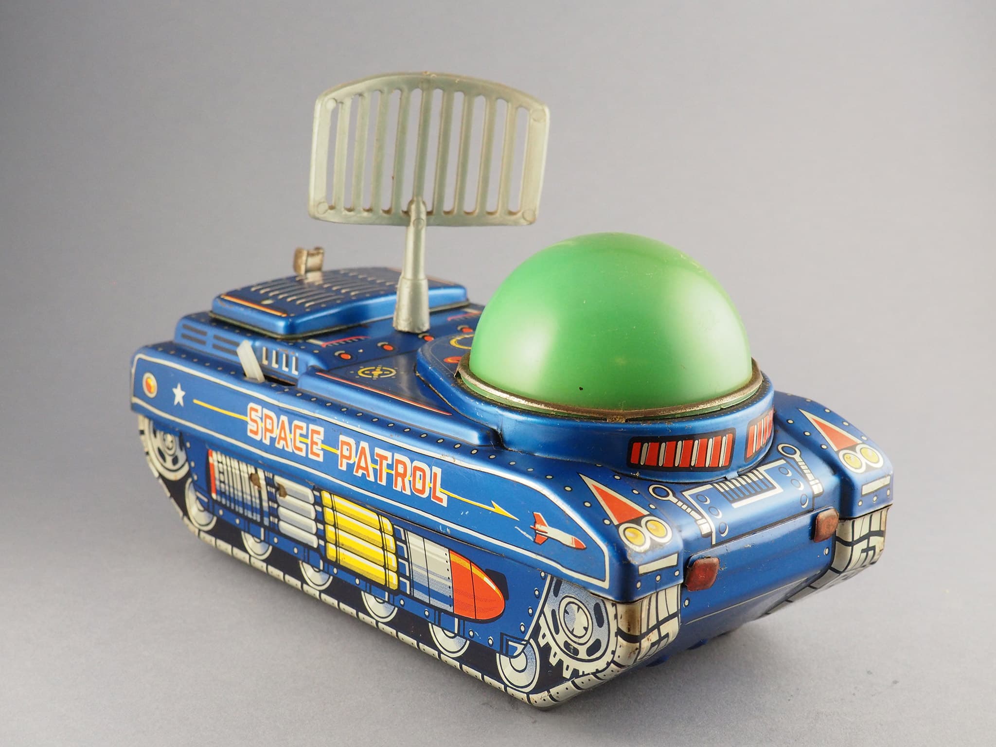 Planet Tank