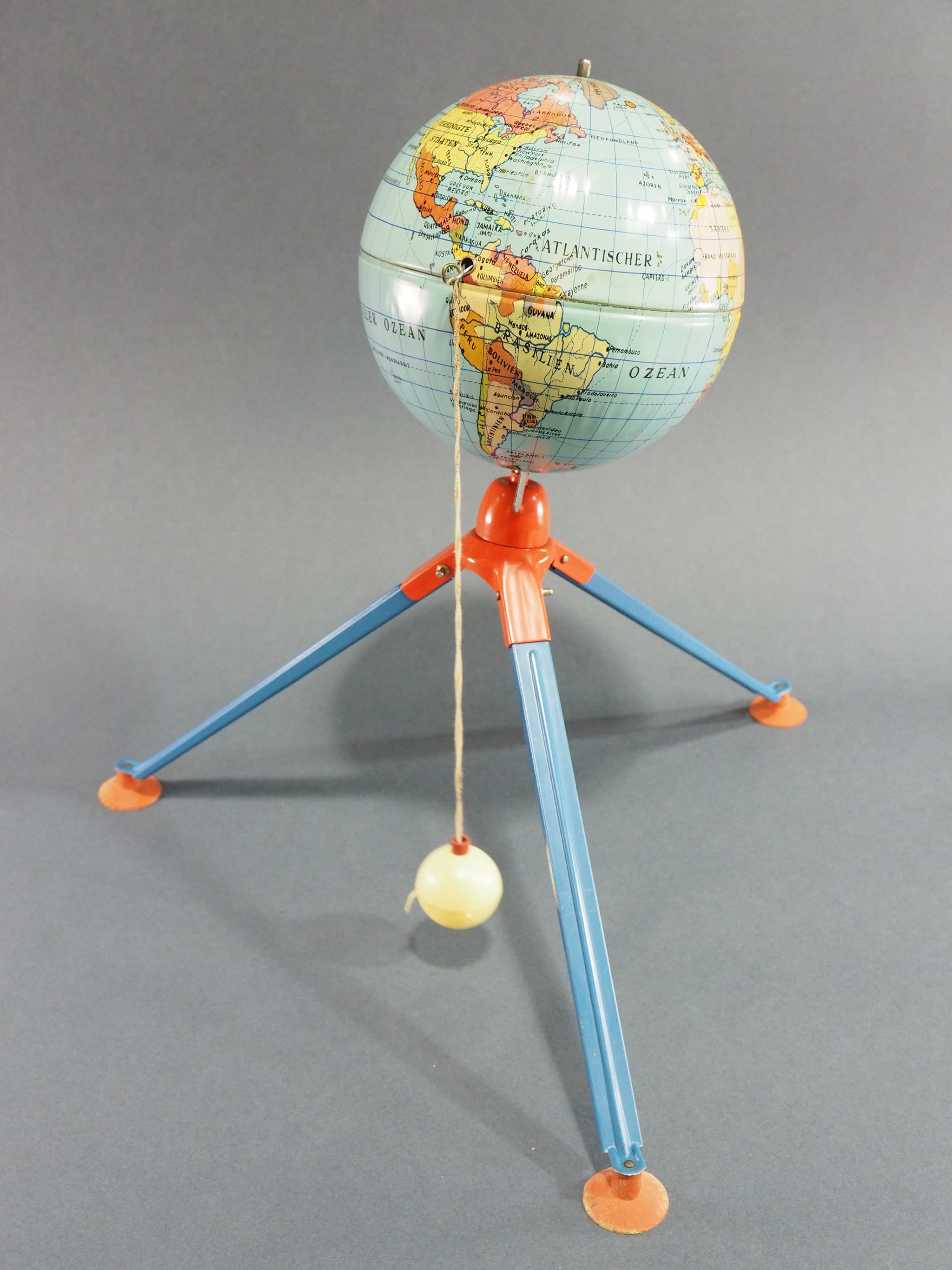 Zooming Satellite