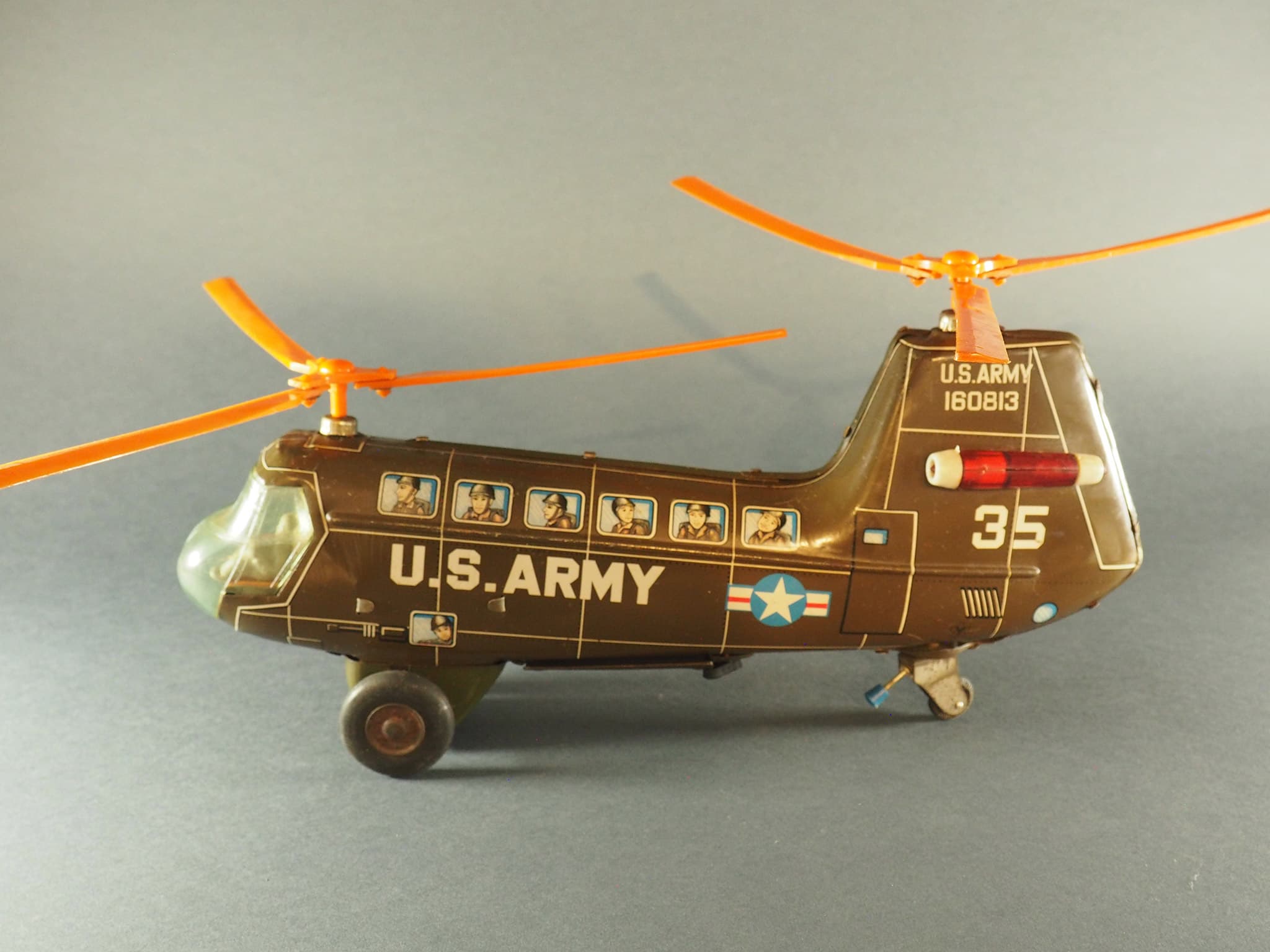 Helicopter US Army 35
