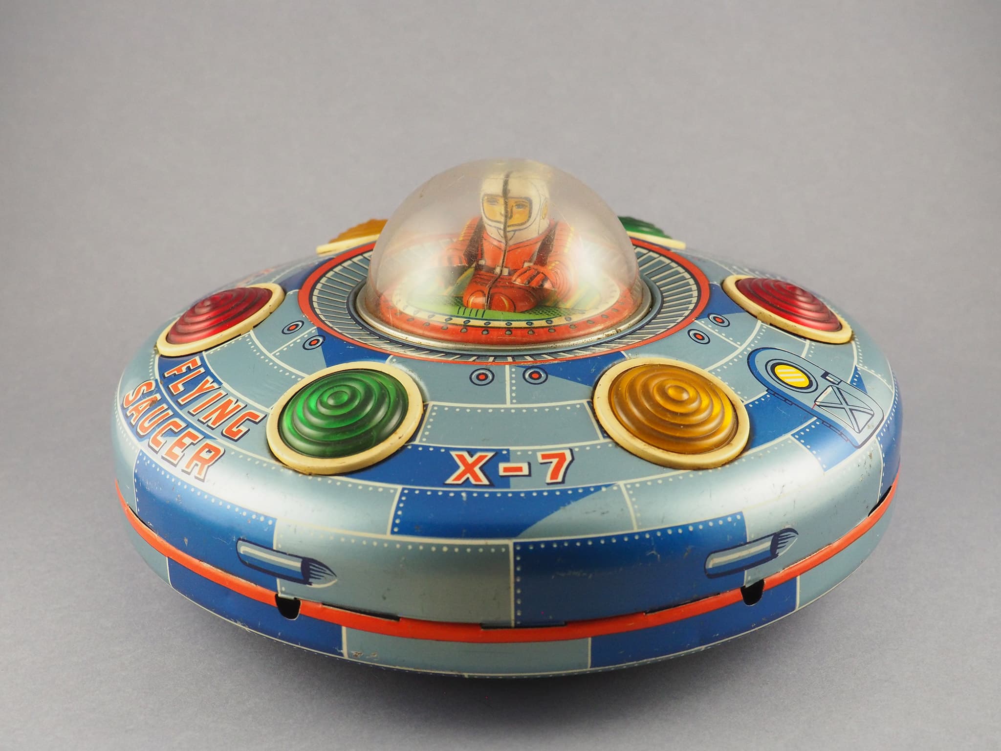 X-7 Space Explorer Ship